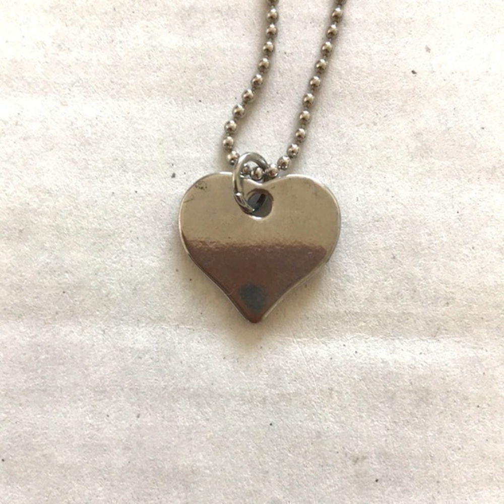 Daddy’s Girl Heart Pendant Necklace - Picture 7 of 8